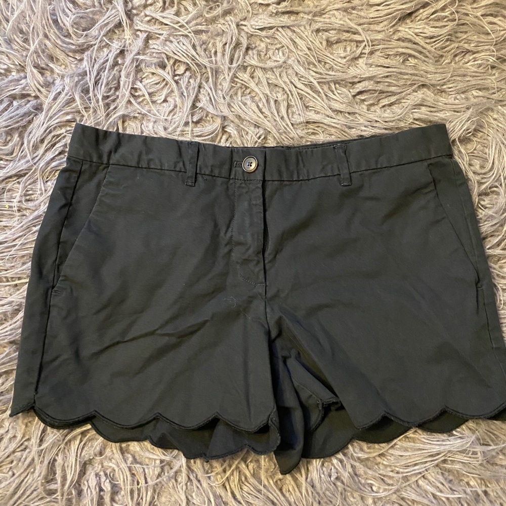 Gap black hems shorts